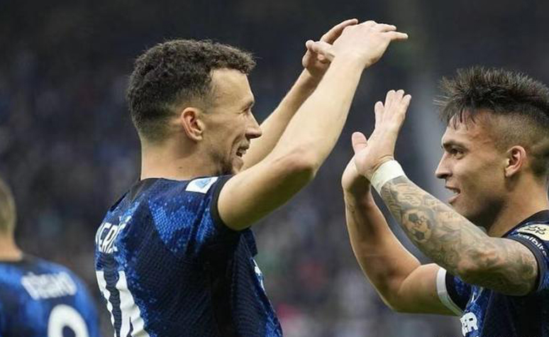  罗马更衣室凝聚力强，穆帅精神注入激发潜能